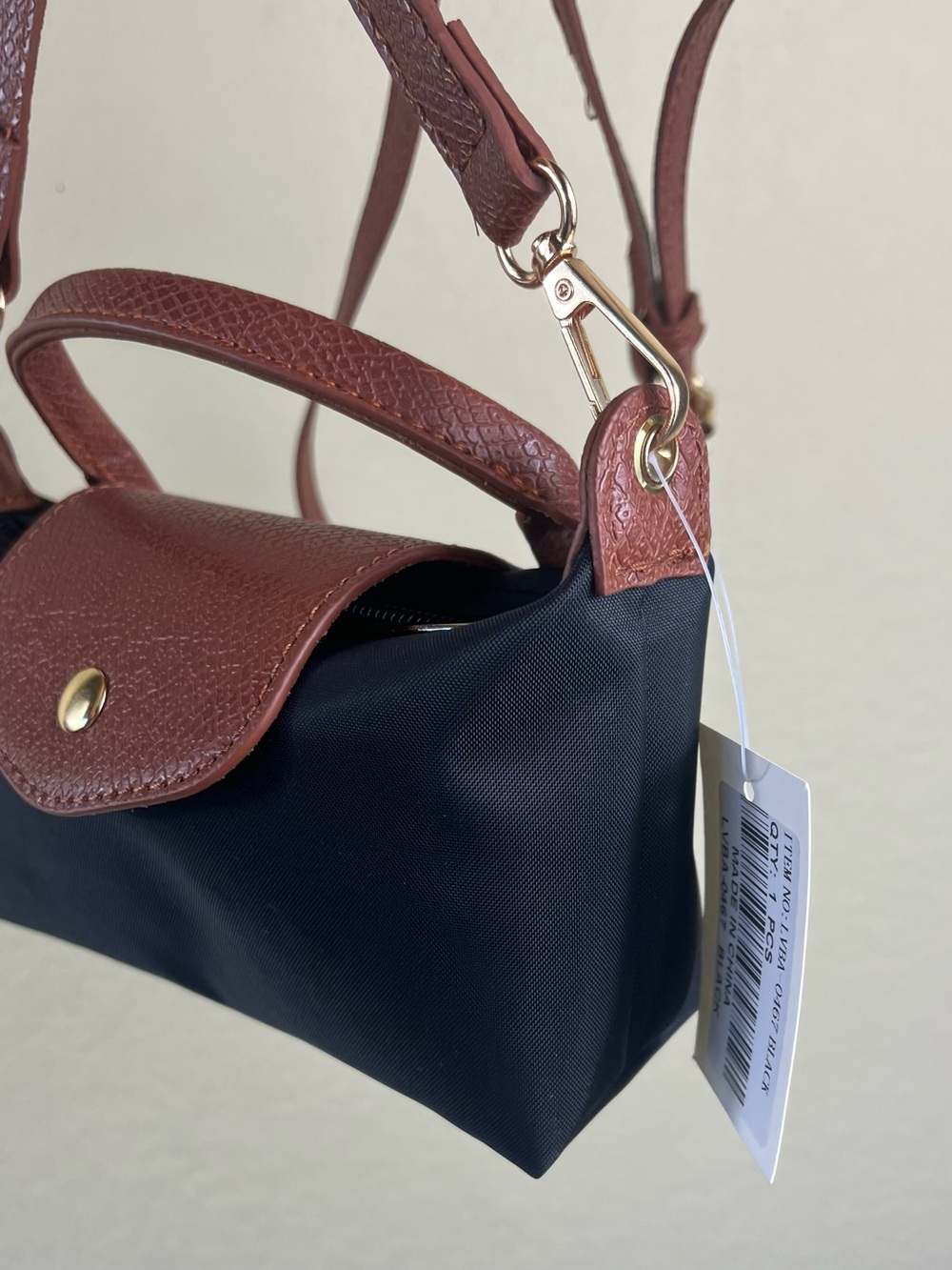 Mini crossbody bag, black color with brown trim, zippered small shoulder purse - Picture 2 of 10